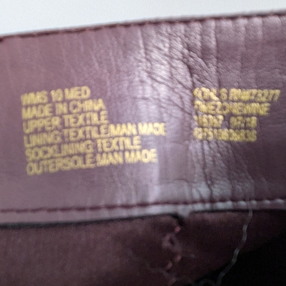 Apt. 9 Women's burgundy Gold Zipper suede ankle booties Size 10 High Heel EUC - Picture 8 of 8